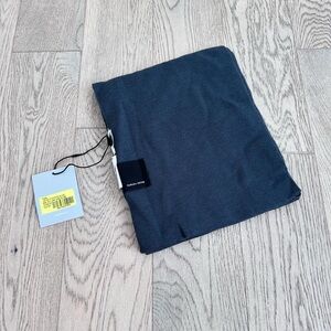 Canada Goose Ladies Standard Scarf - Iron Grey